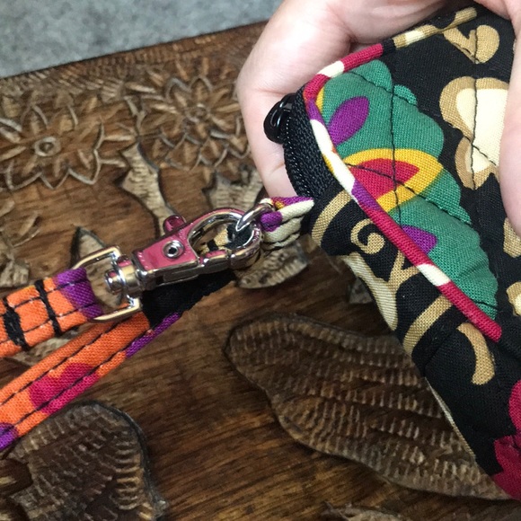 VERA BRADLEY wristlet - Picture 8 of 8